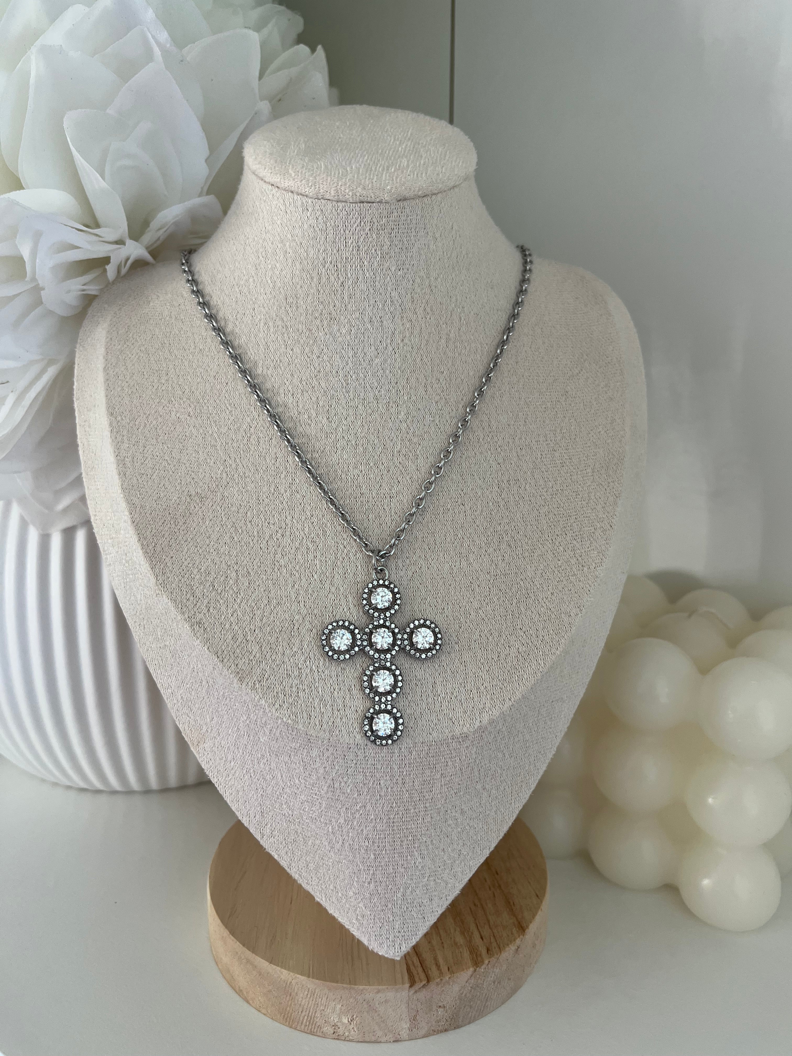 Collier Loane